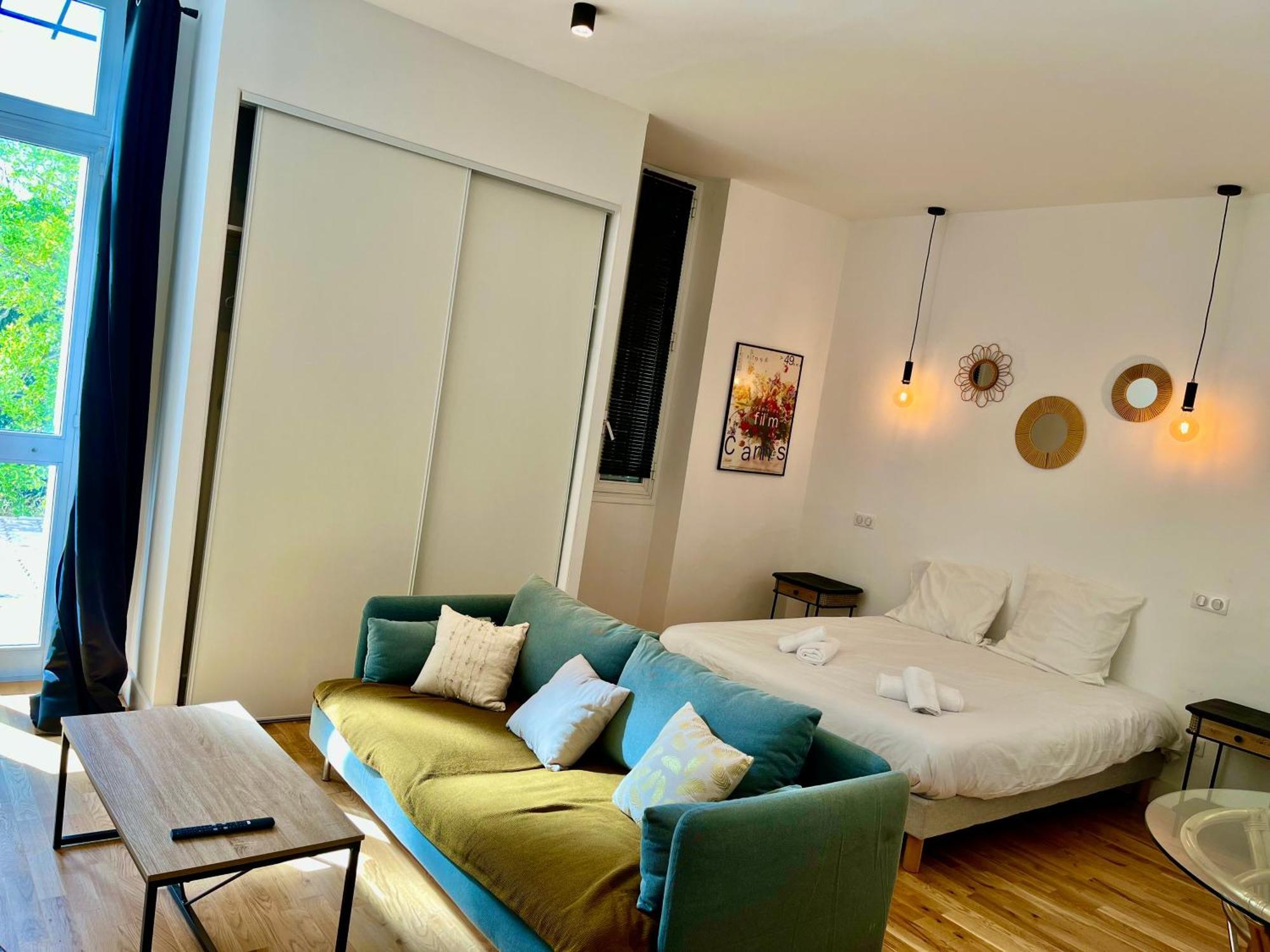 Villa Les Roches Mandelieu エクステリア 写真